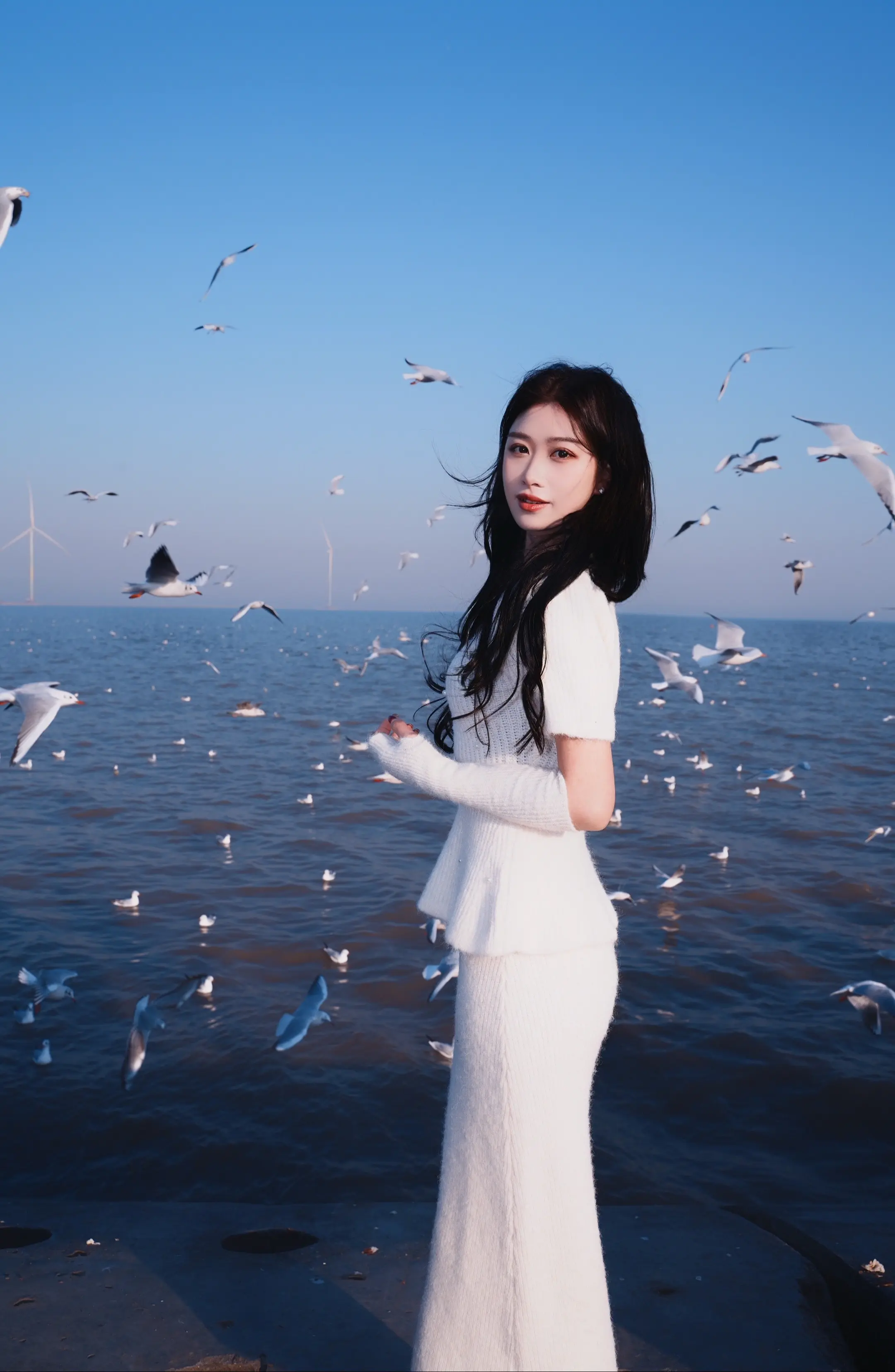 2025剧本:自由且漂亮的大女主