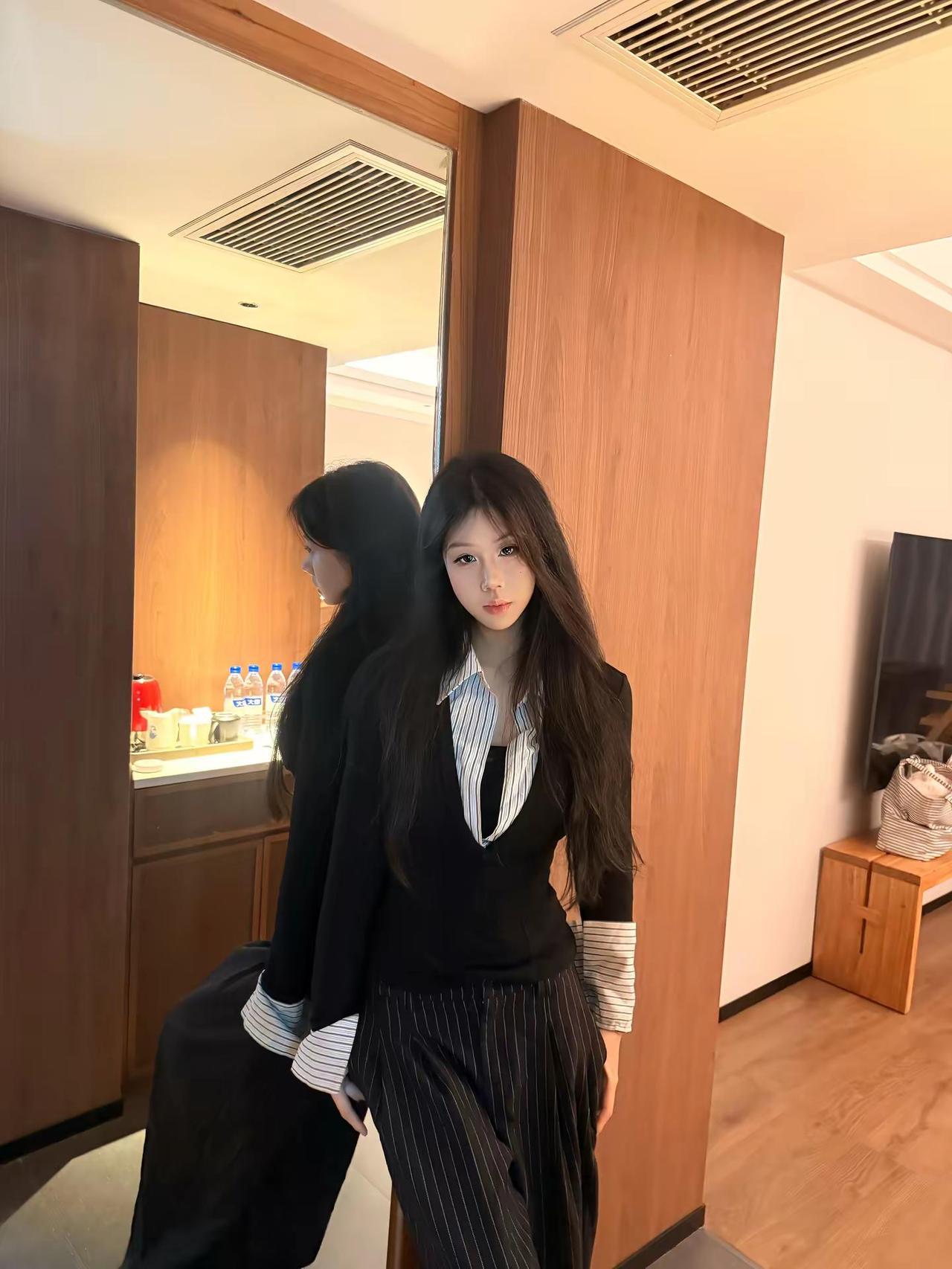 想要她漂亮 又想要她善解人意 还想要她不索取 想过自己配