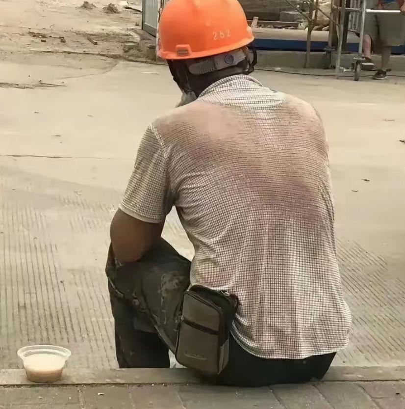 后来就有苦日子等你。夫妻一个人太享福。那么另一个人就一直在受罪。懂的都懂。爱情有