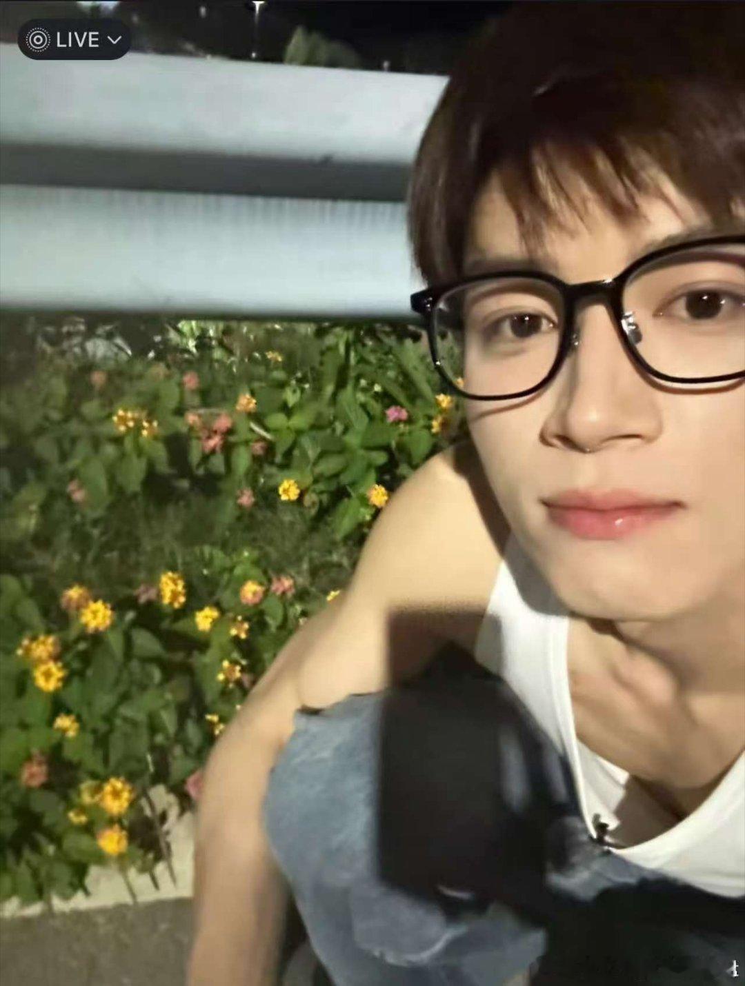 王星越夺妻不演了宠妻开张了观星断案还顺带把妻宠，清冷腹黑男给足安全感，正宫位置焊