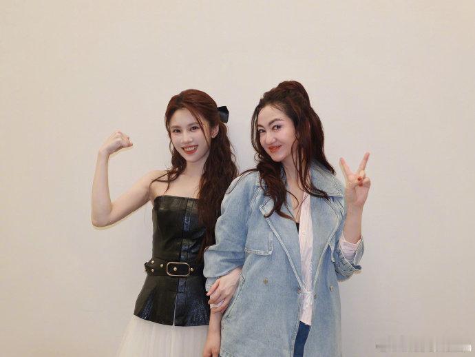 张慧雯的进步离不开者来女的帮助 重温昨晚的淘汰场面，心里满是惋惜与不舍。者来女一