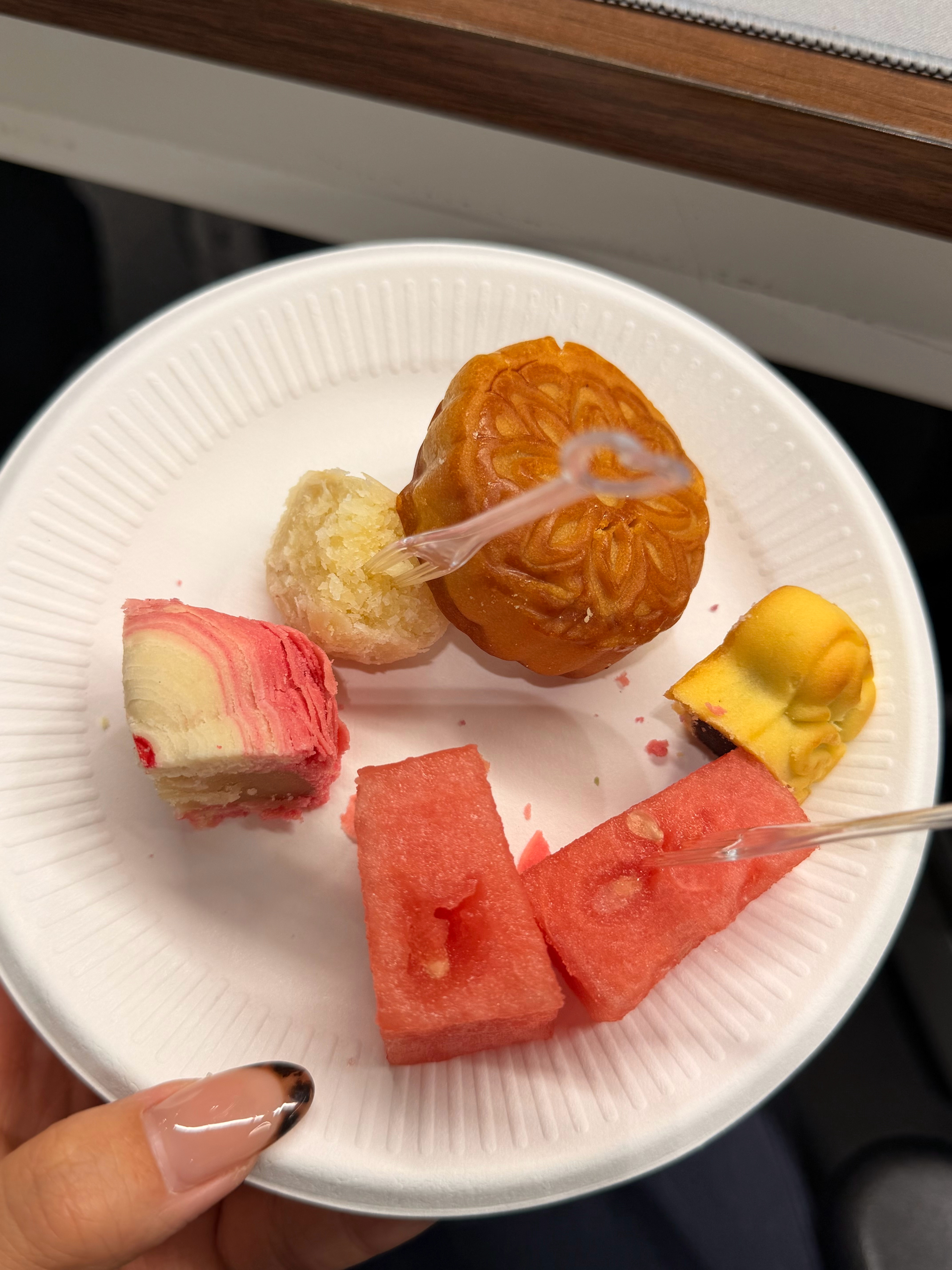 谁家公司这么好[思考]能让我们提前吃上下午茶～当当当当然是我司啦[比耶][比耶]