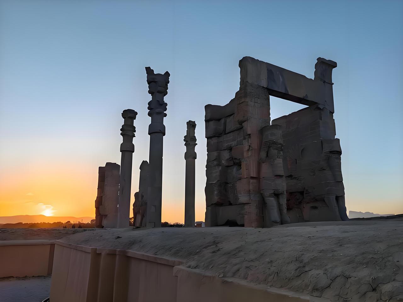 波斯文明从公元前2000多年算起，前后时间跨度约五千年了。巴比伦、希腊、马其顿、