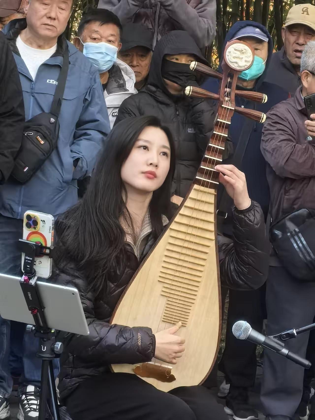 古典音乐的美丽，以及动情的弹奏，一曲《琵琶行》带你梦回大唐盛世，曲终人未散，让人