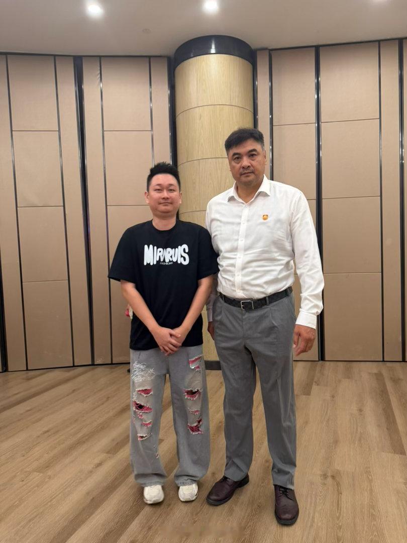 🏀福建男篮出征仪式圆满成功！球队正式开启新赛季！扎根晋江，这支充满活力的青年军