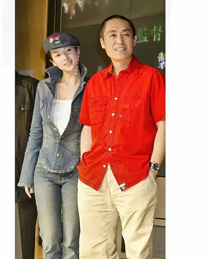 原来老张跟她有合影[泪奔][泪奔][泪奔]