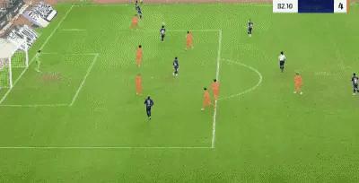 比赛第82分钟，武汉三镇进球！闵紫曦！！！武汉三镇1-4山东泰山