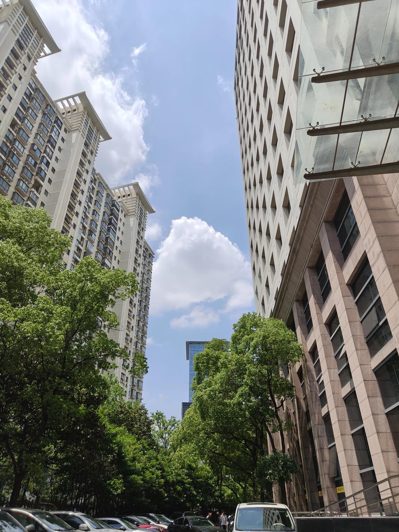 今日份天空随手拍实景图分享！

☁️☁️☁️☁️☁️☁️☁️☁️☁️☁️☁️☁️