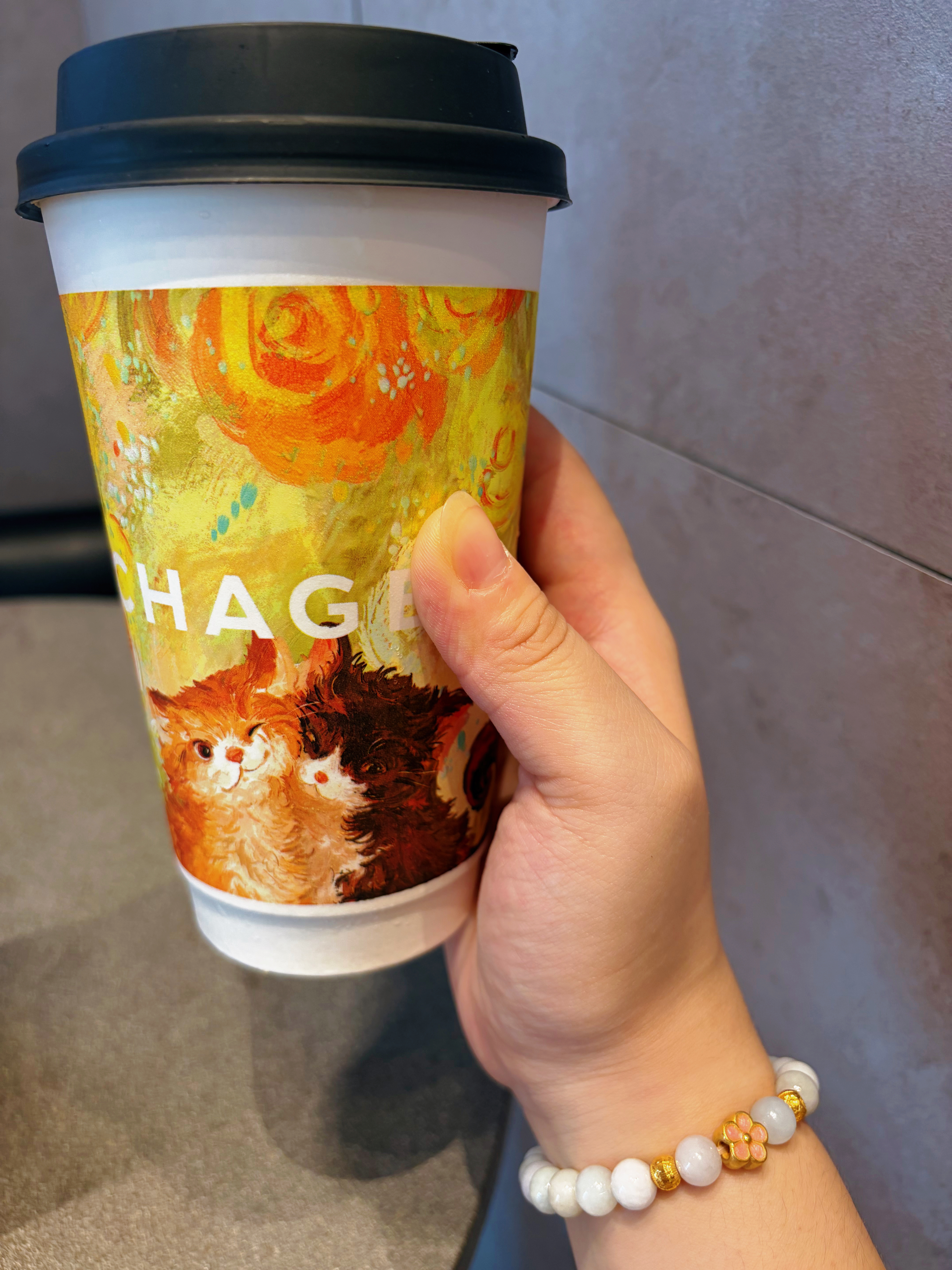 立秋喝上了秋日的第一杯奶茶🧋宜奶茶，宜见面