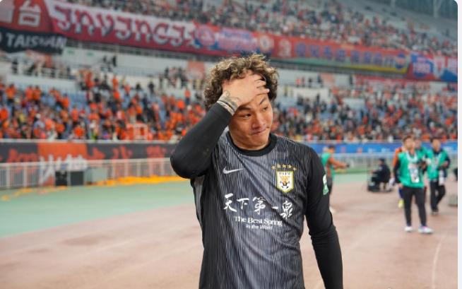 🔥“你以为的碾压剧，往往是反转剧！”当山东泰山五外援齐聚、克雷桑携复仇之火归来