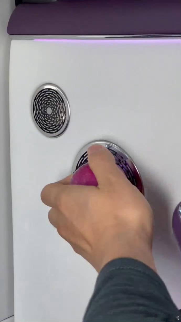 听说最近尊界车主们又开始整活了你说你干啥正事不好，非得惹这帮人说你呢，洋葱帝