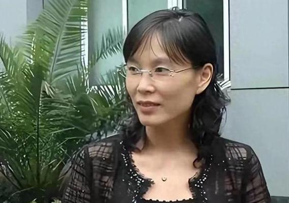长公主撕碎杜建英，
不留余地


宗馥莉这次出手
确实稳准狠

但是仔细想想也不