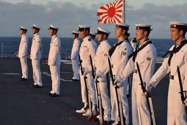 日本海上自卫队曾引以为傲的潜艇与水面作战力量，如今正陷入装备老化与战力空心的困境