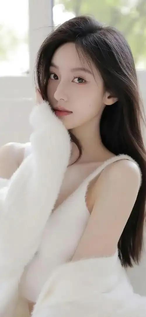 悬赏8万元找一块手表[吃瓜群众]
12月4日，王女士声称她价值14万的劳力士手表