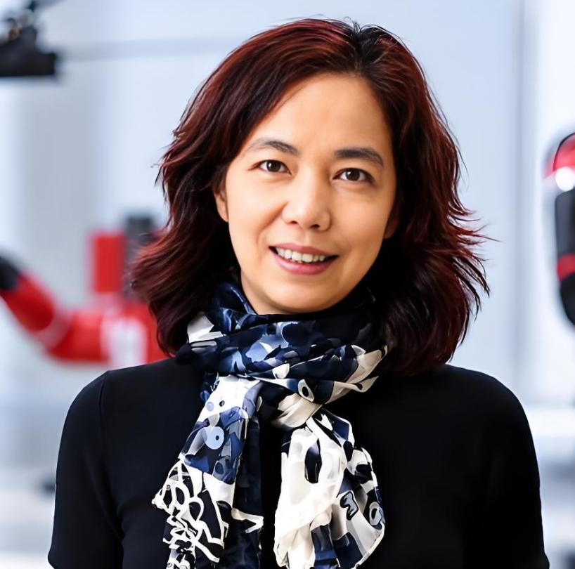 李飞飞，AI 视觉顶尖科学家，美国三院院士，加州理工学院博士，斯坦福大学终身教职