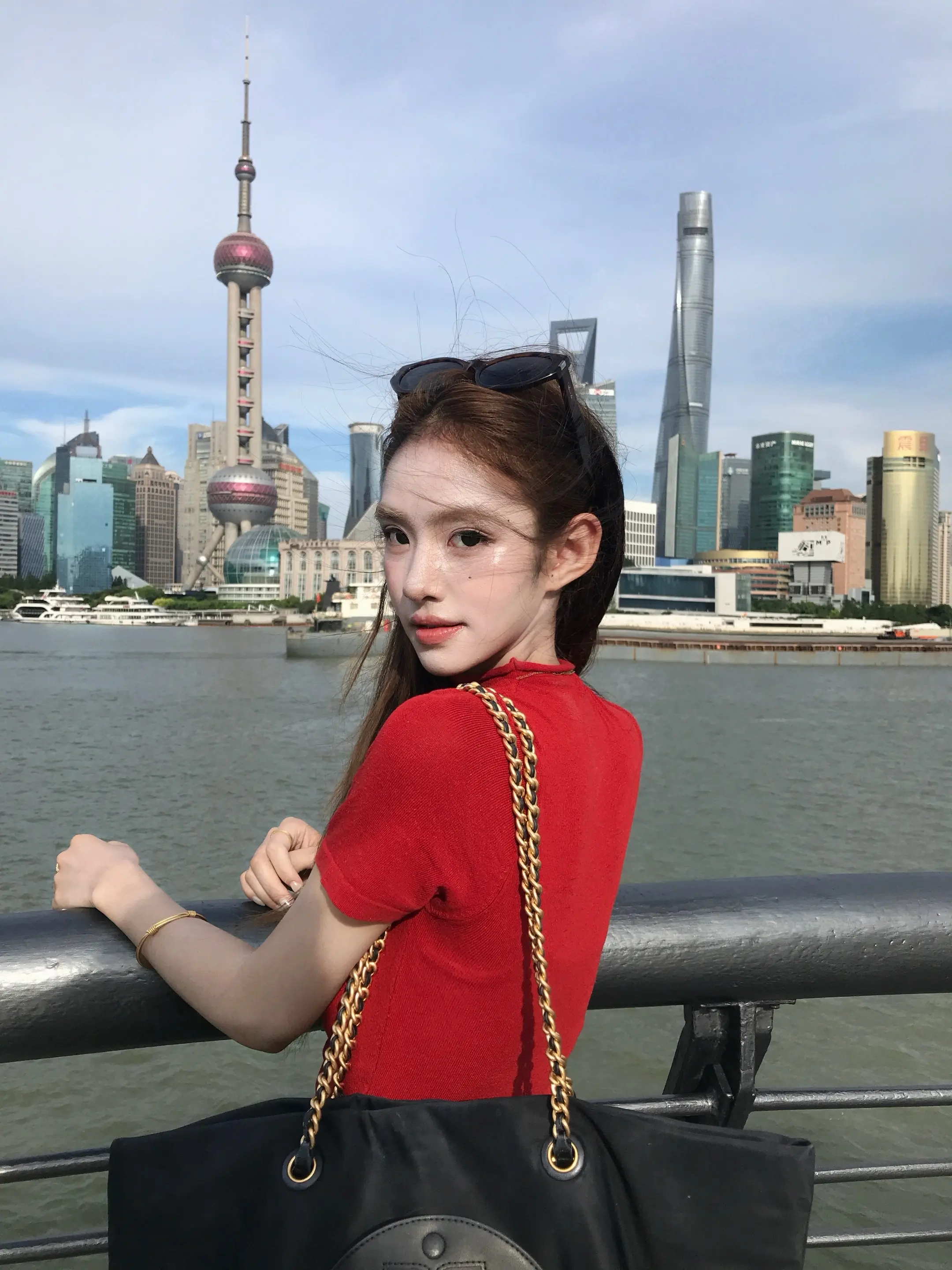 从不介意被监视 因为我的完美值得被反复品鉴