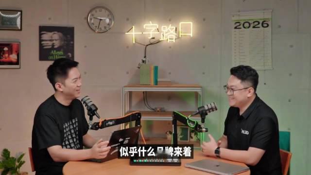 还原一致性要求极难，这版表现不错，白膜也可以展示斗牛士和牛的铜雕摆件，难度在于人与动物空间关系逻辑理