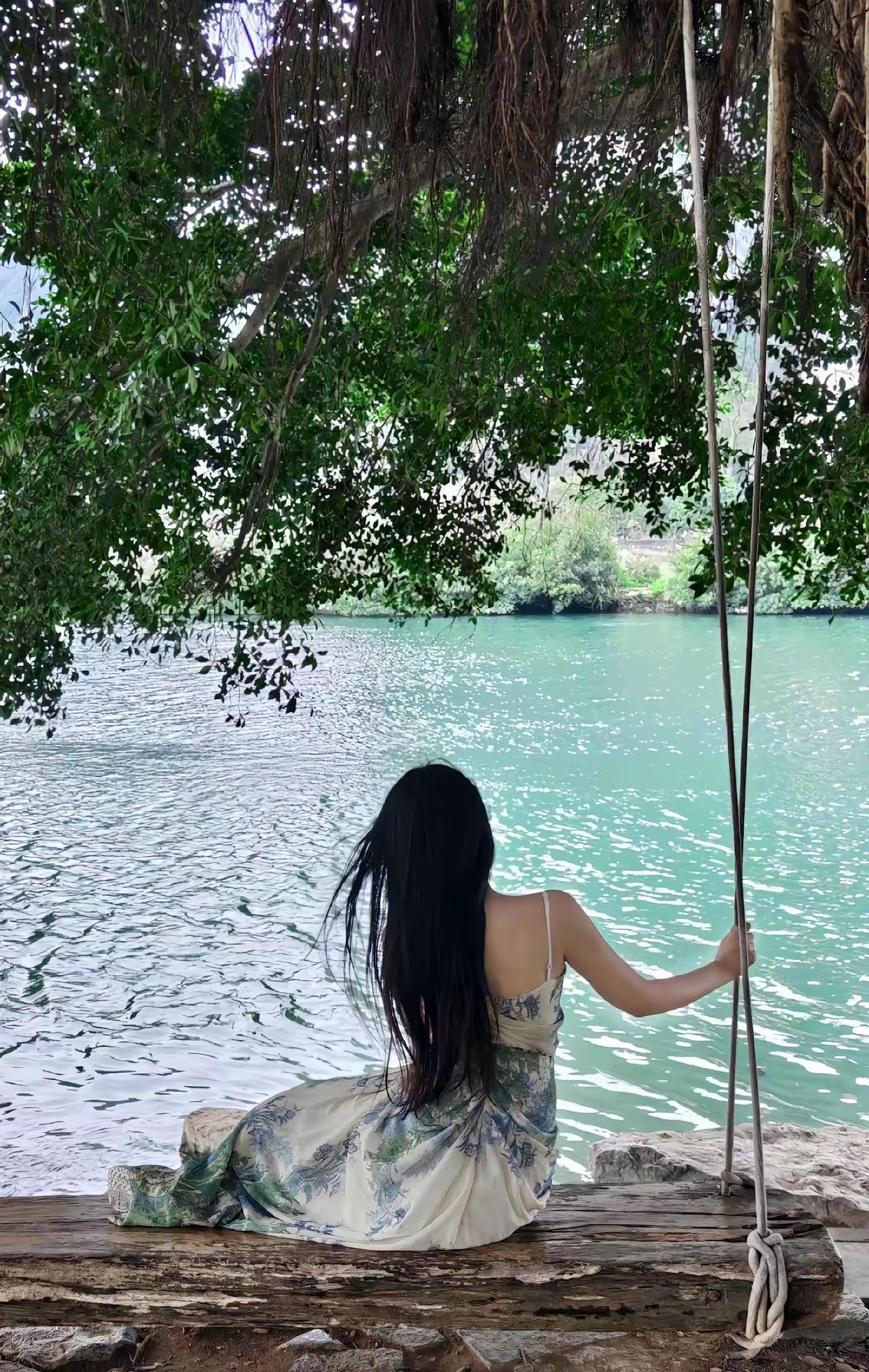 如玉一般的水，和水做的女人