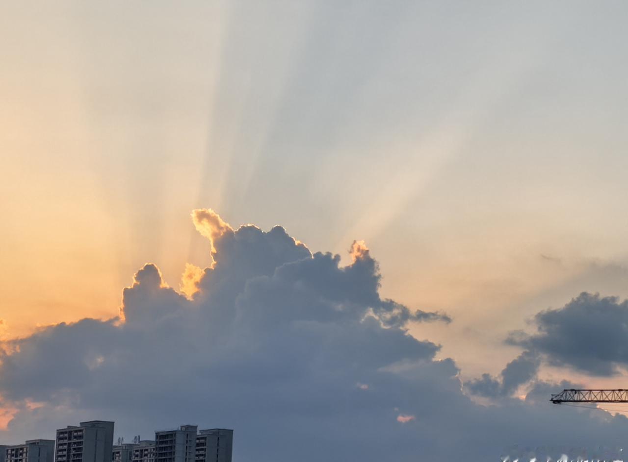 傍晚的霞光随手拍手机摄影 ​​​