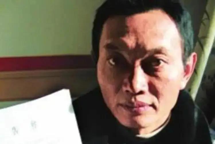 1989年1月，金沙江里漂来了一具女尸。李家的人一口咬定，这就是失踪了9天的女儿