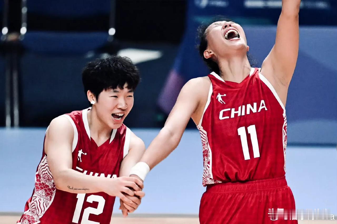 中国女篮击败美国成功卫冕！

今天凌晨，第32届世界大学生夏季运动会女子篮球决赛