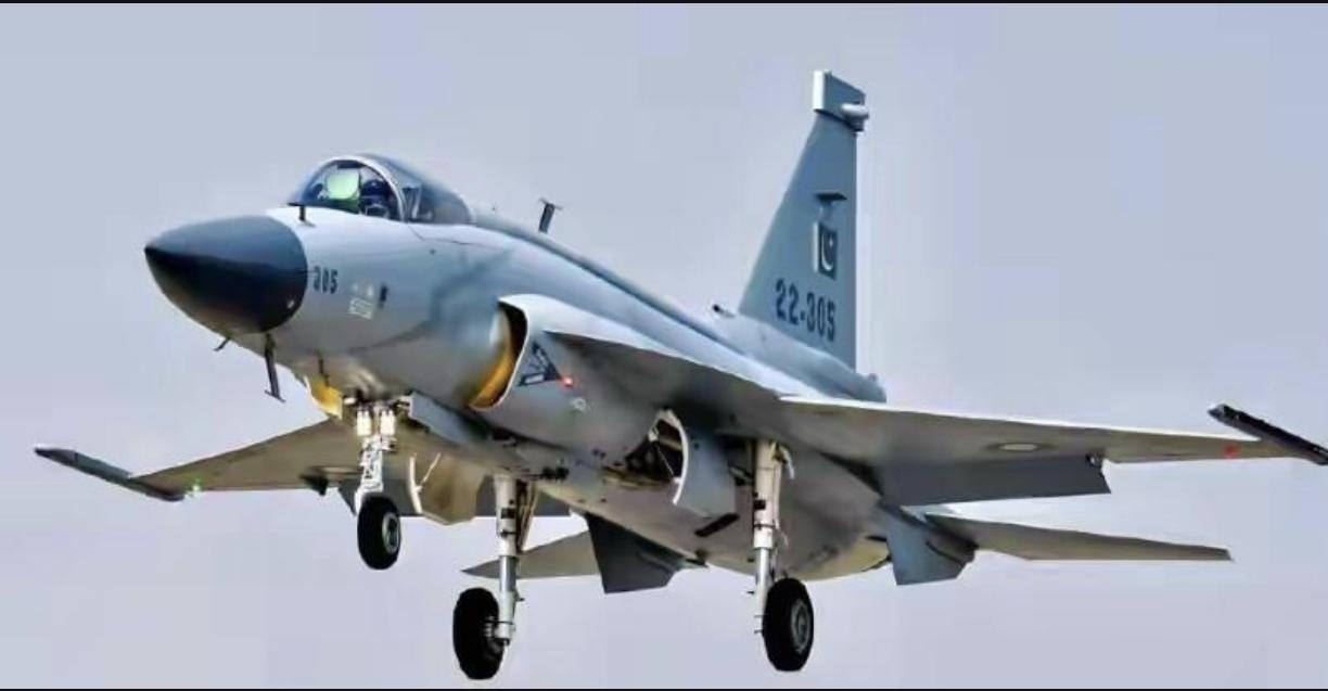 12亿美元购买购买30架枭龙4，巴基斯坦是否有点做过了。
巴基斯坦这回可是下了血