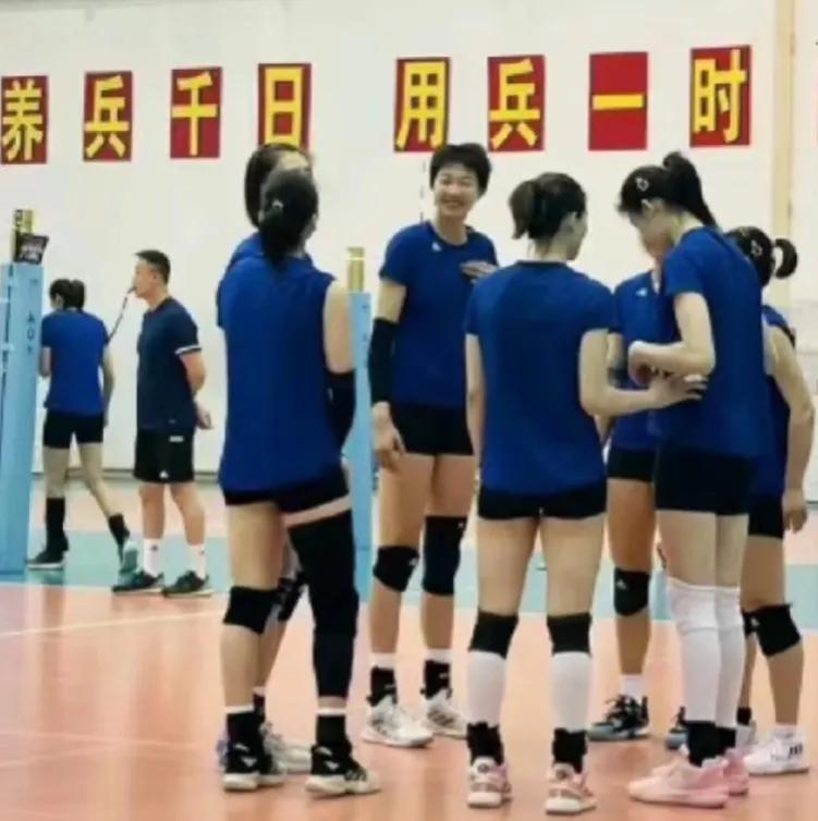 中国女排首发阵容呼之欲出

5月30日，世界女排联赛（日本站）拉开帷幕。31日1