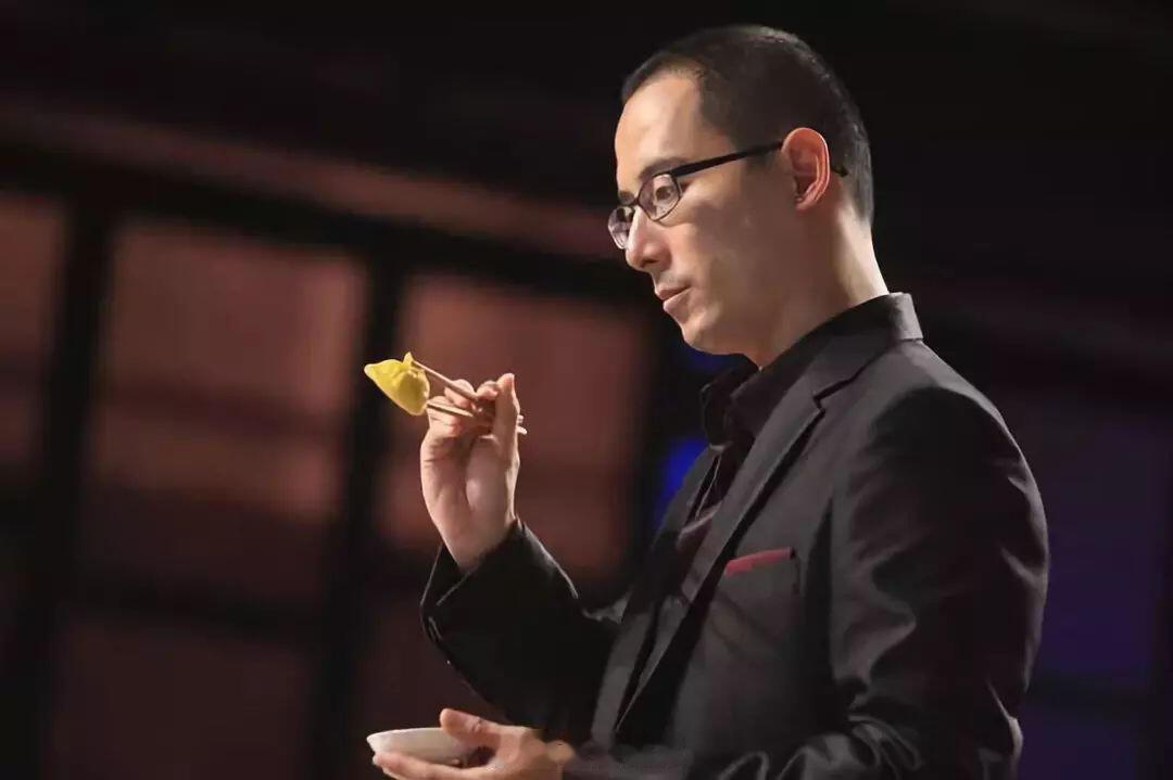 贾玲撩过的刘一帆回归厨综了刘一帆之于厨综真的是久违了！！当初贾玲撩过的刘一帆在厨