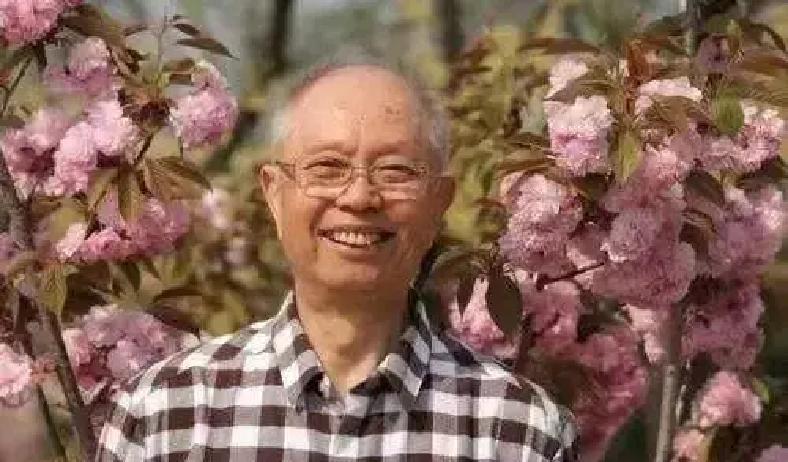 快讯！
铁源家属突然宣布了。
12月29日在沈阳，家人说老先生因病离世，享年93