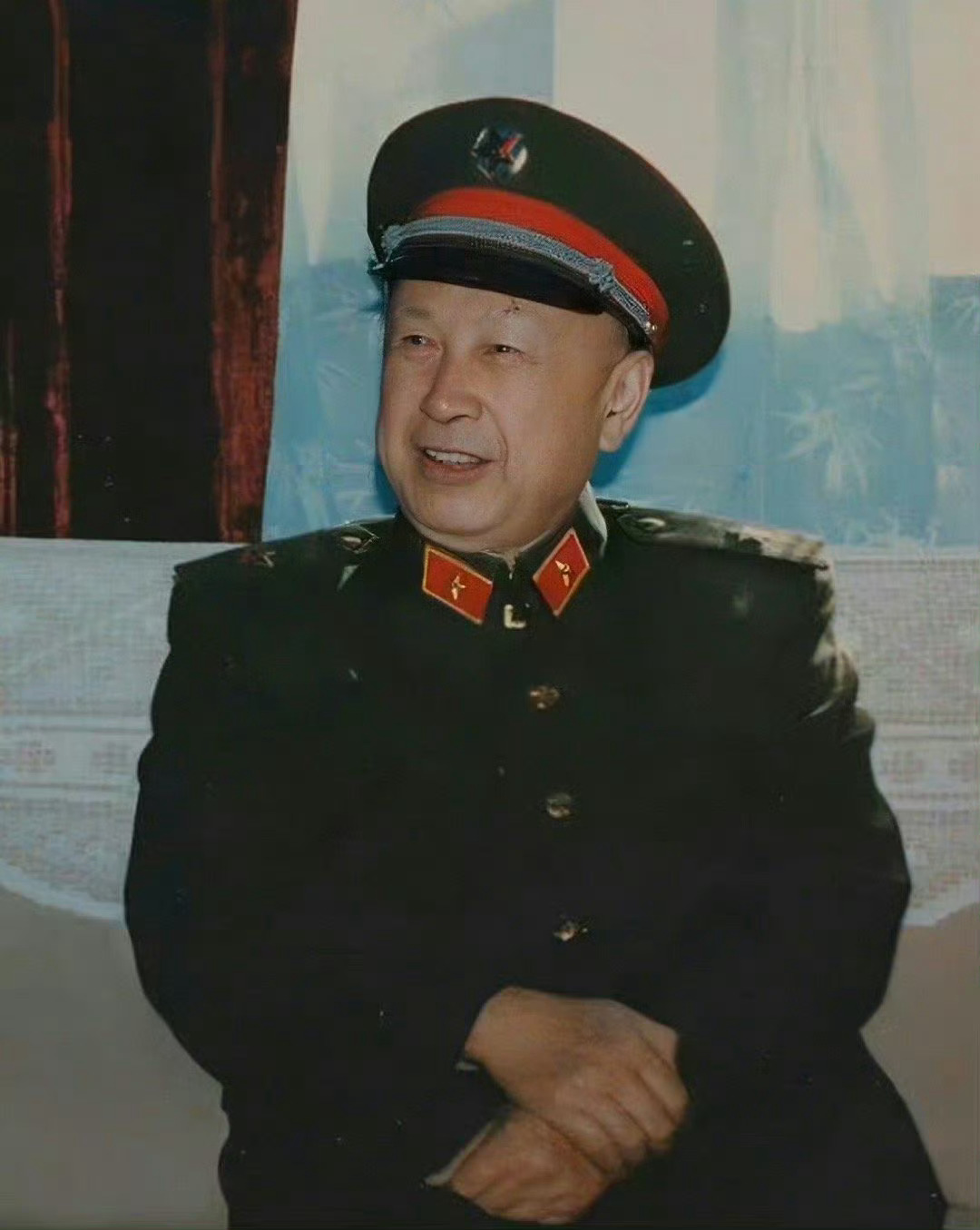 今天是钱学森诞辰114周年。惊世两弹，冲霄一星！在他心里，国为重，家为轻，科学最