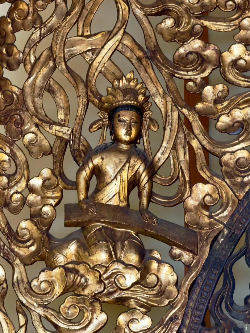 院觉造阿弥陀如来像。1130年雕刻的高2.27米的大像，壮观之极。谢田看宝