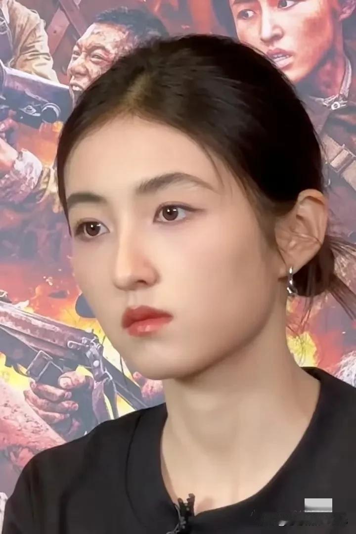 哈哈，我脑海里已经浮现出张子枫到了中年时候的模样啦，一定是很酷很优雅的，感觉像宋