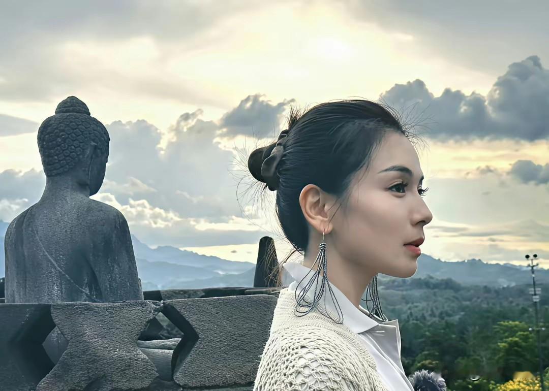 刘涛只要不作妖不偷税漏税
就妈祖这一个角色
福建人就能保她一辈子衣食无忧