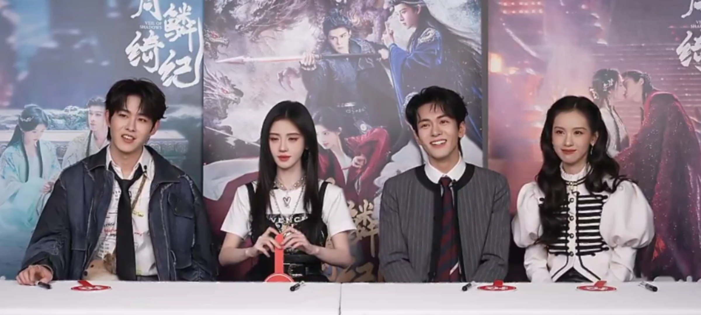 啊啊啊啊啊谁来管管姐妹俩共享记忆想到会共享一些雾妄言武拾光少儿不宜的场面鞠婧祎：