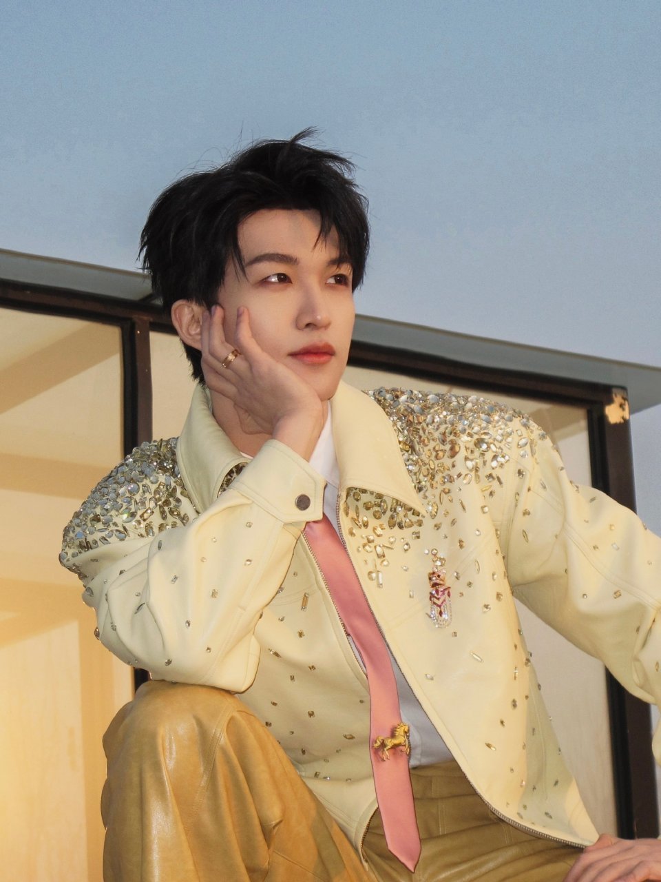 黄子弘凡 邓超幼年体黄子弘凡邓超幼年体实锤了！昨天一整晚跟撒欢小马似的，脚就没沾