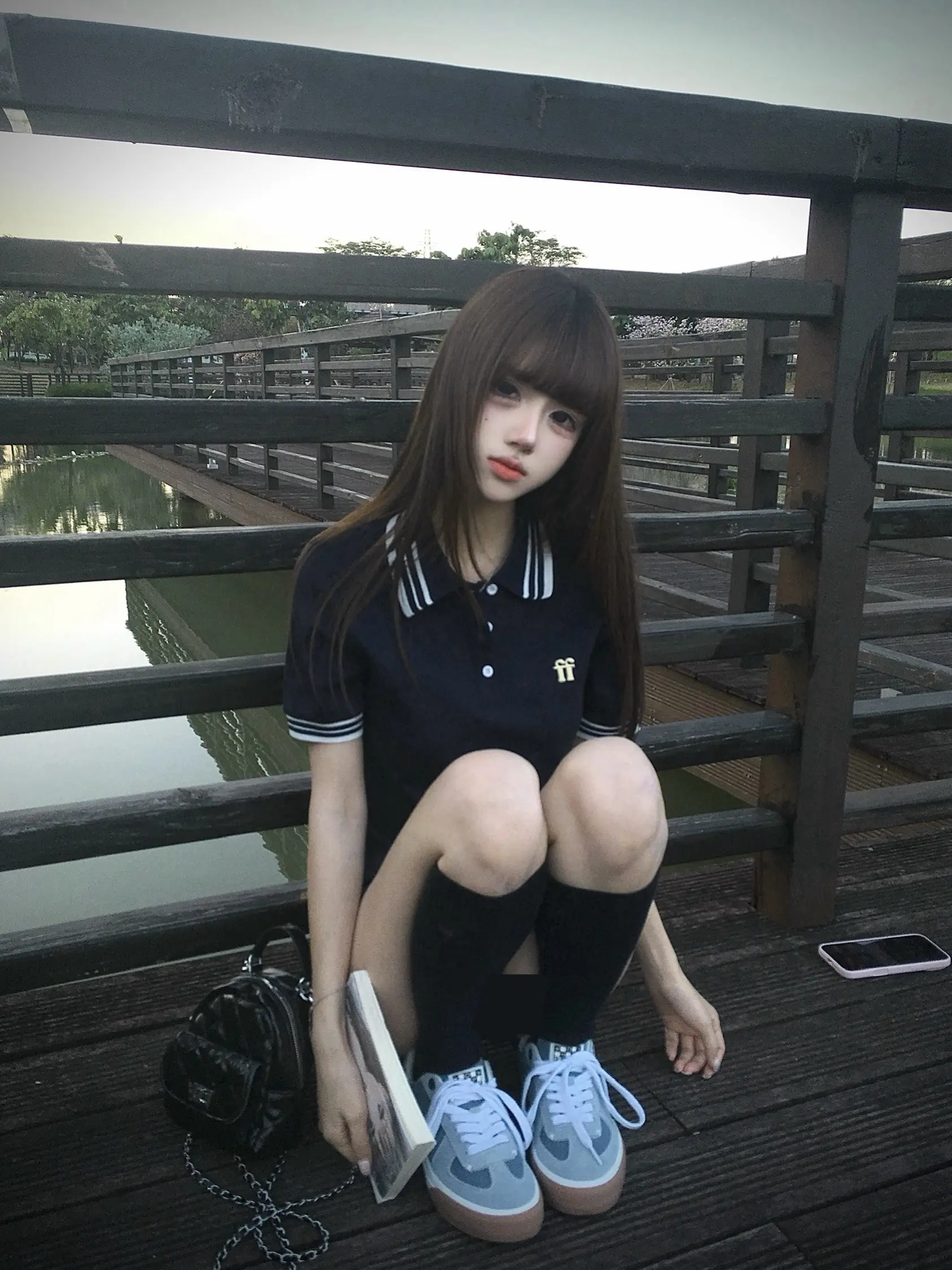 比起天黑和鬼 我更怕你心酸皱眉