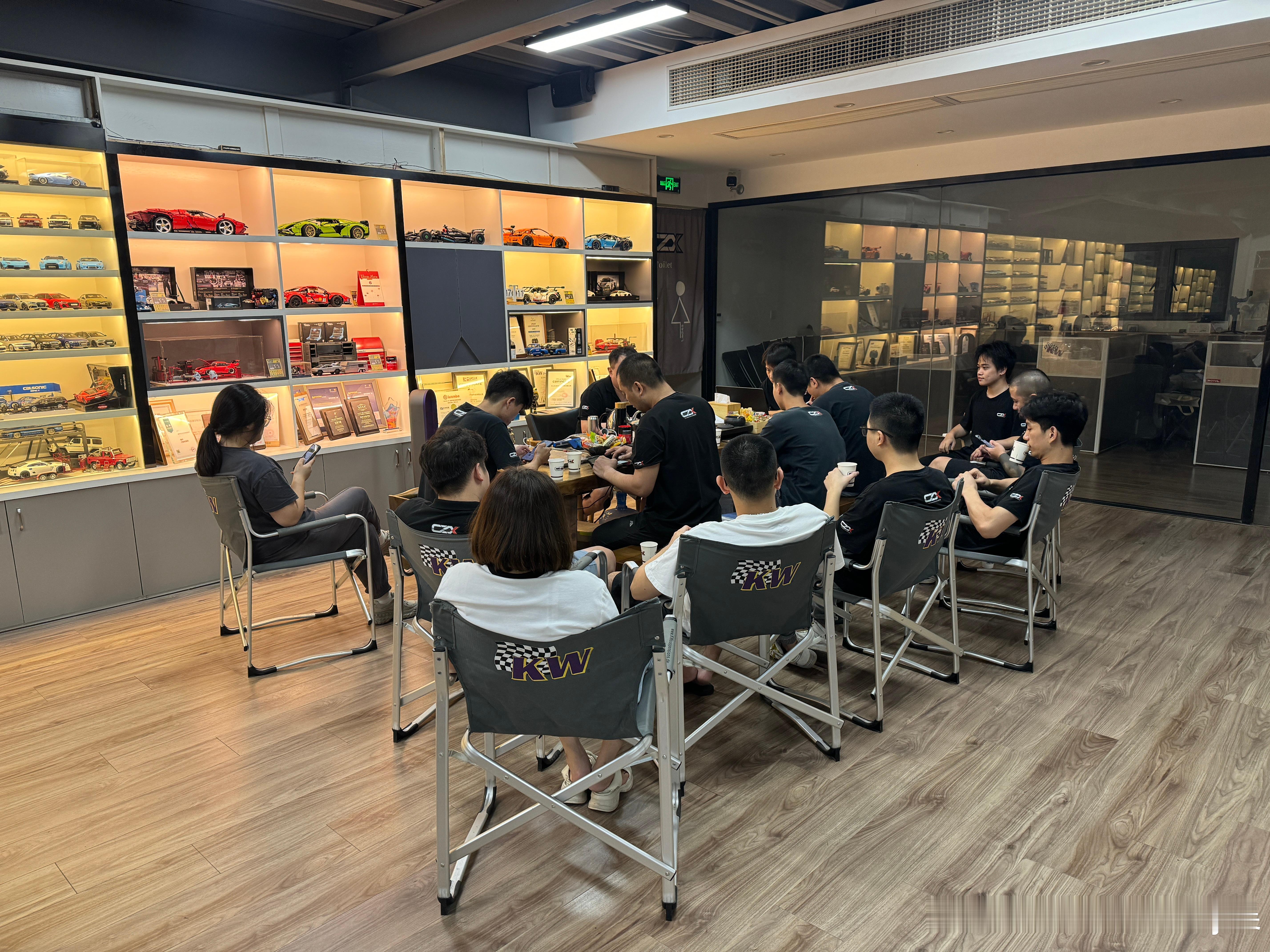 开会 发薪 复盘15天发一次 不拖欠 不押薪 享福利  ​​​