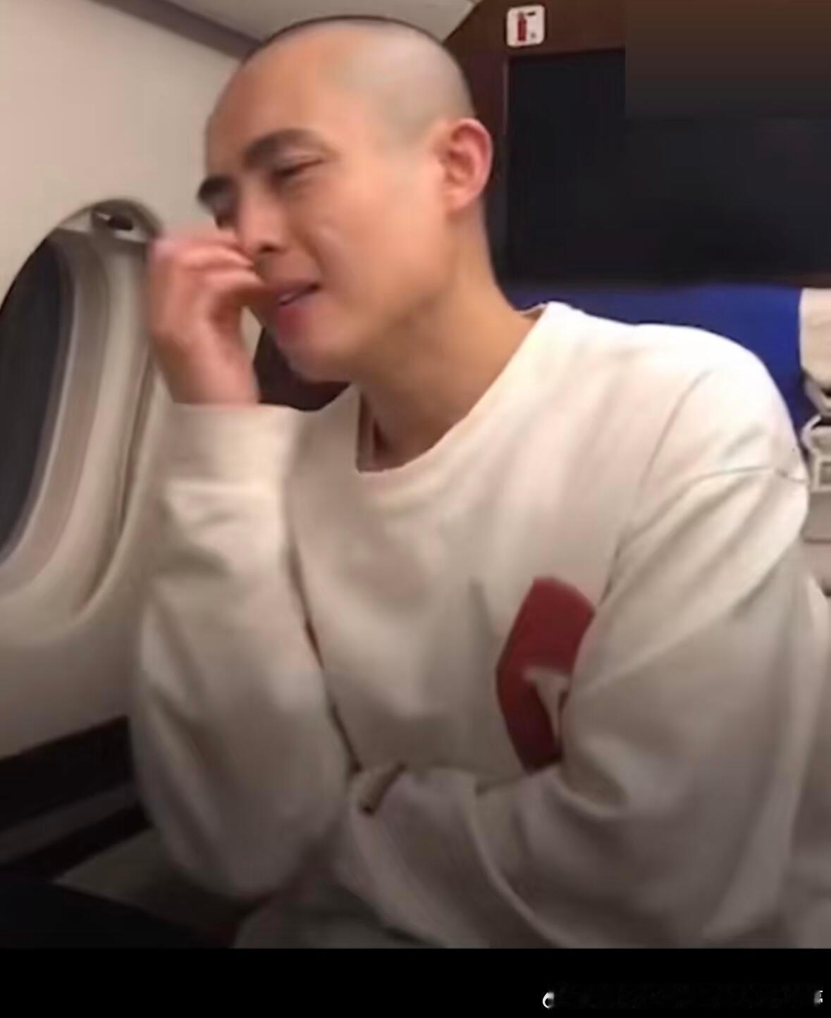 王星称在缅甸吃不饱没时间如厕 王星称被关在有50个中国人的建筑里，练打字王星在泰