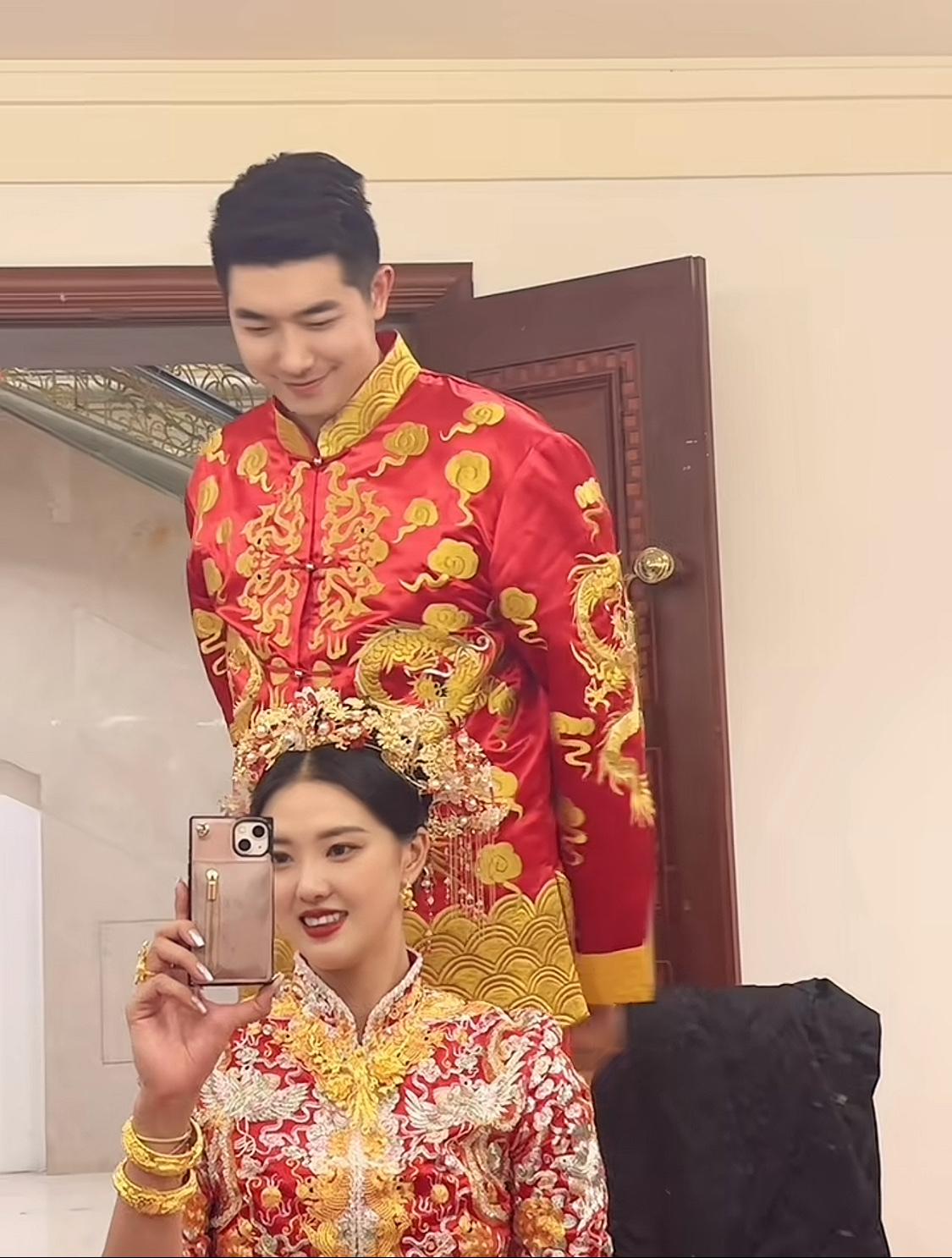 到这个月张常宁和吴冠希已经结婚8年了，而两人恋爱前的一段趣事大家还记得吗？

张