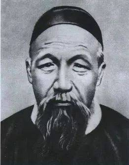 勿以小恶弃人大美，勿以小怨忘人大恩。——曾国藩