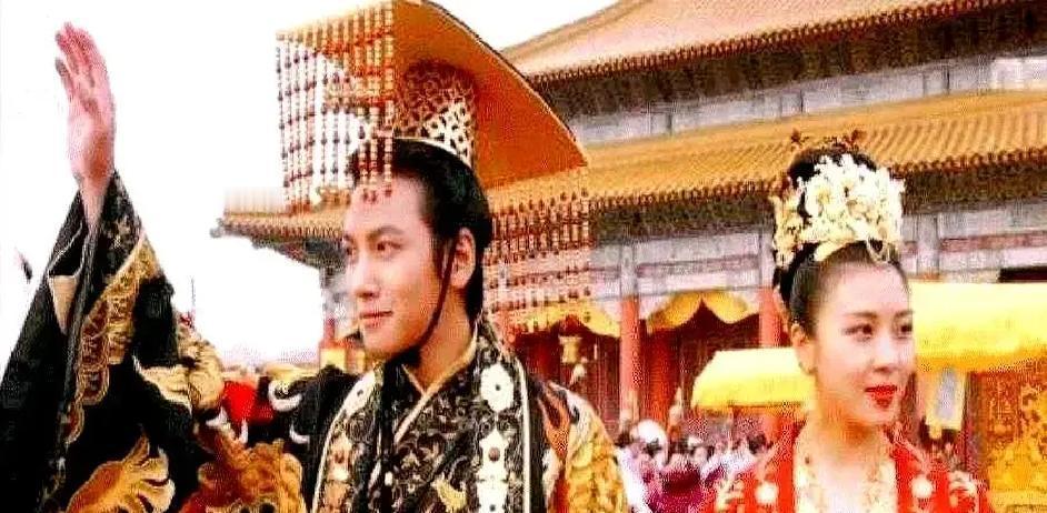 旧衣裹身下葬，她竟压过宠妃
 
史书记她“性节俭，不妒忌”，可谁见过皇后把年俸从