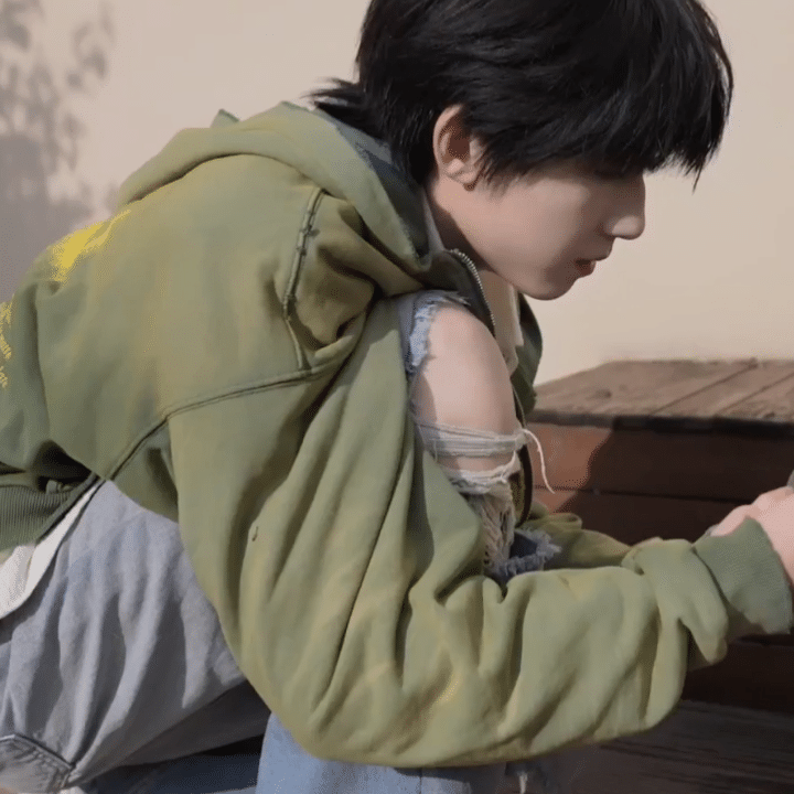 男孩 这个社会没有那么安全 