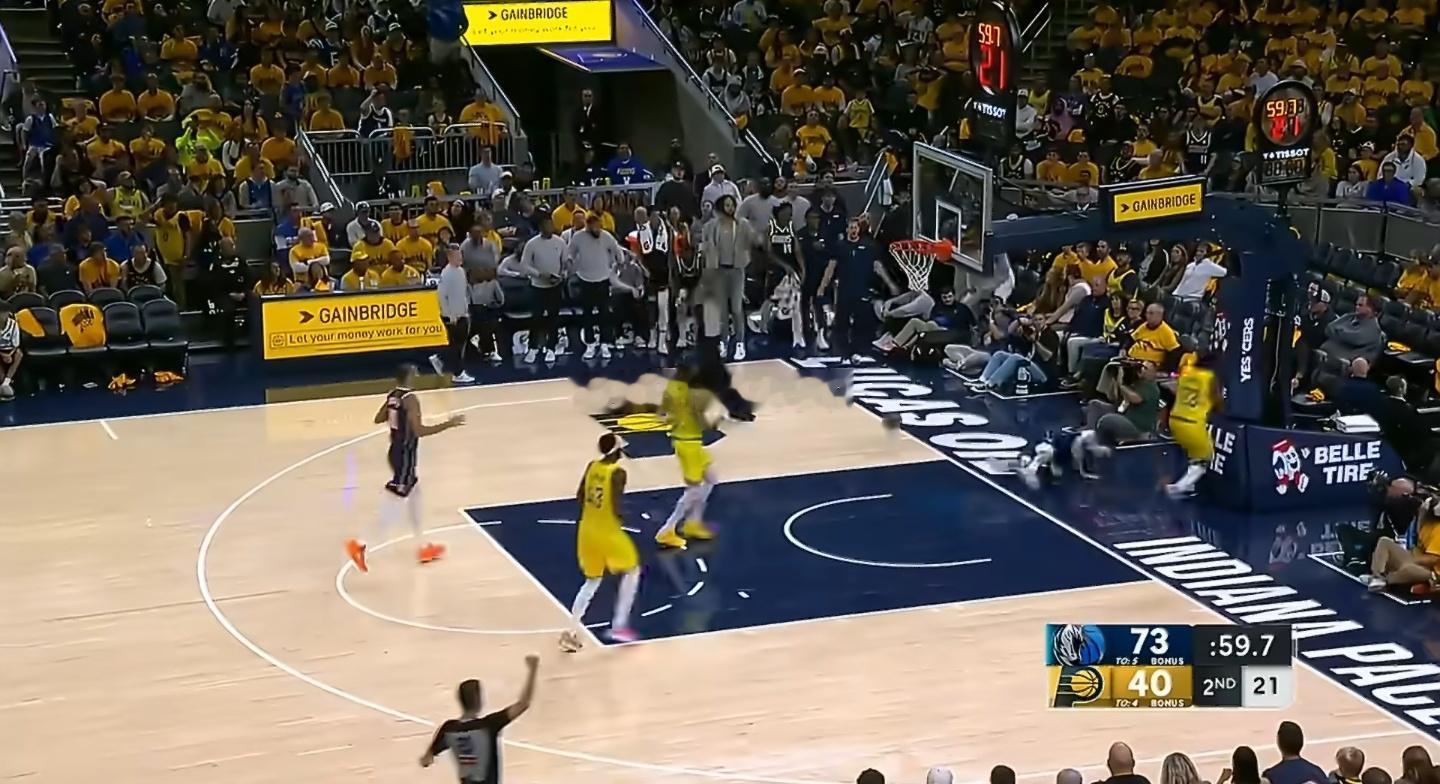 独行侠步行者爆发冲突弗拉格遭背后恶犯🏀常规赛独行侠VS步行者，第二节突发激烈冲