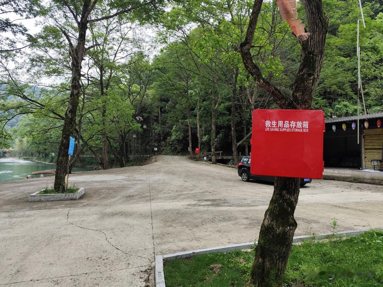 驻村日志：五一过后气温持续回升，天气越来越炎热，临水游玩、下水纳凉的群众逐渐增多