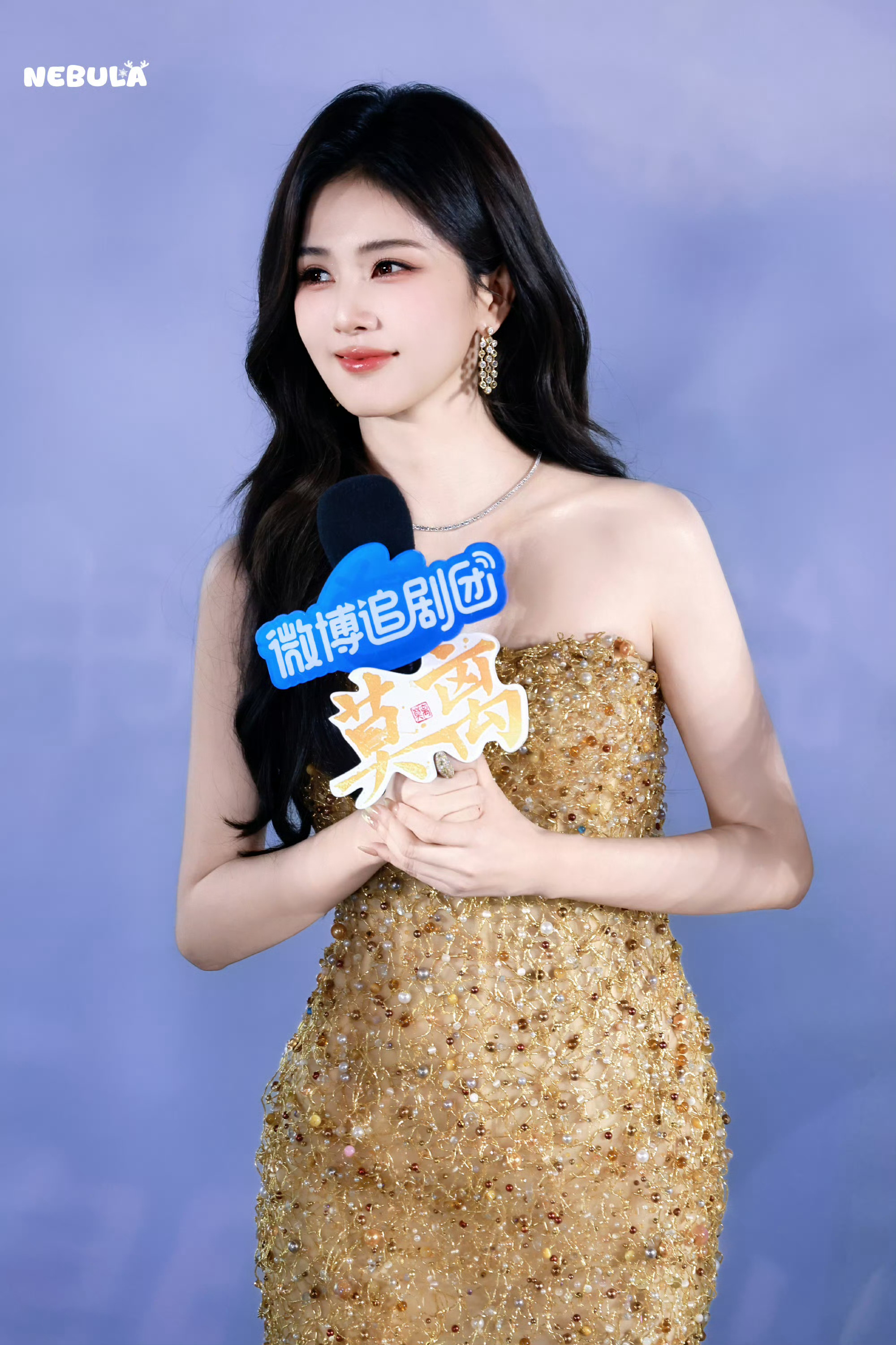 白鹿莫离 白鹿叶璃 宇宙需要无数颗星星填满 而我的心只需要一个你就可以满足