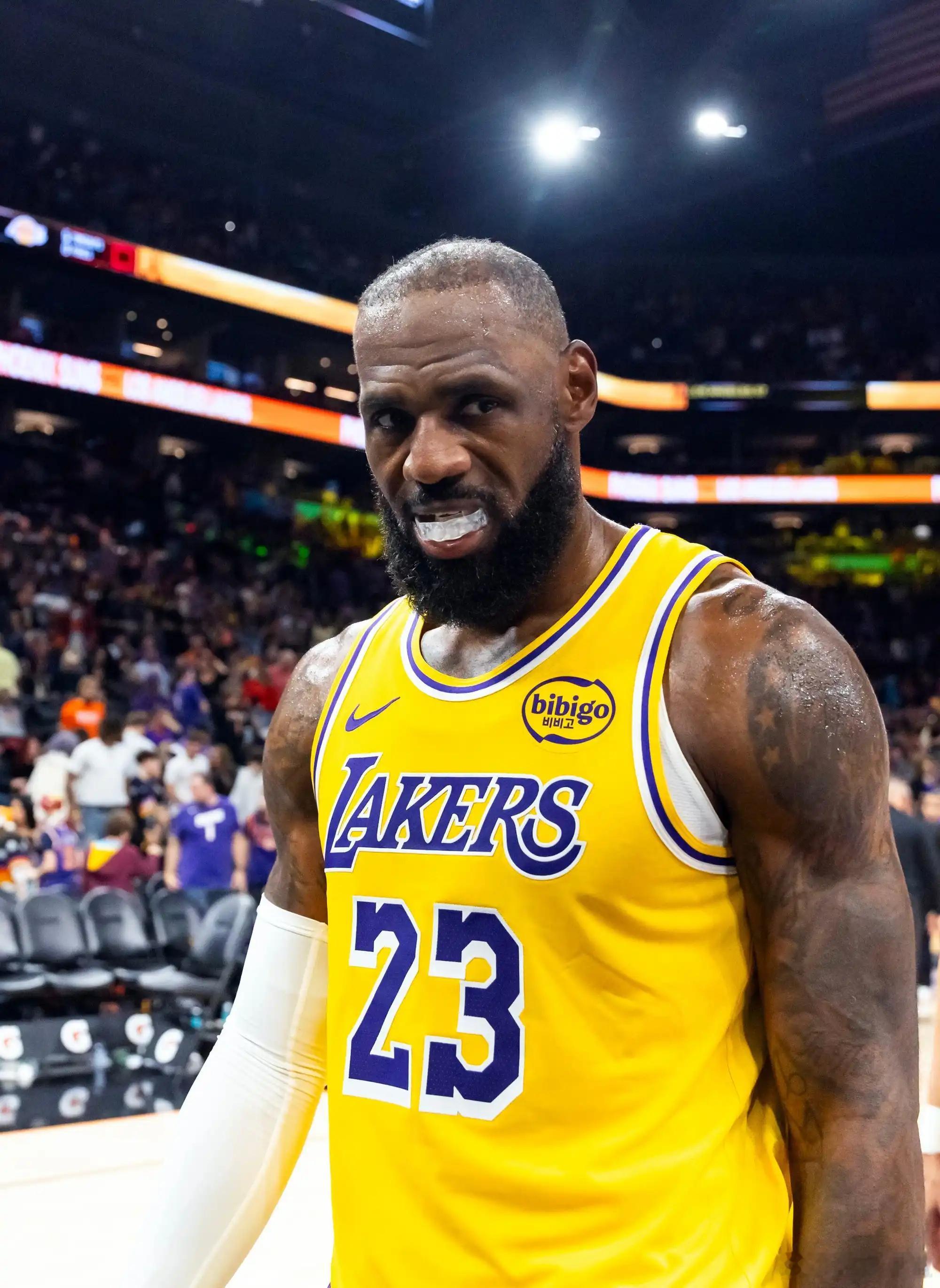 ESPN：湖人生涯已是詹姆斯生涯最长效力时段，却始终未获洛城真心接纳 