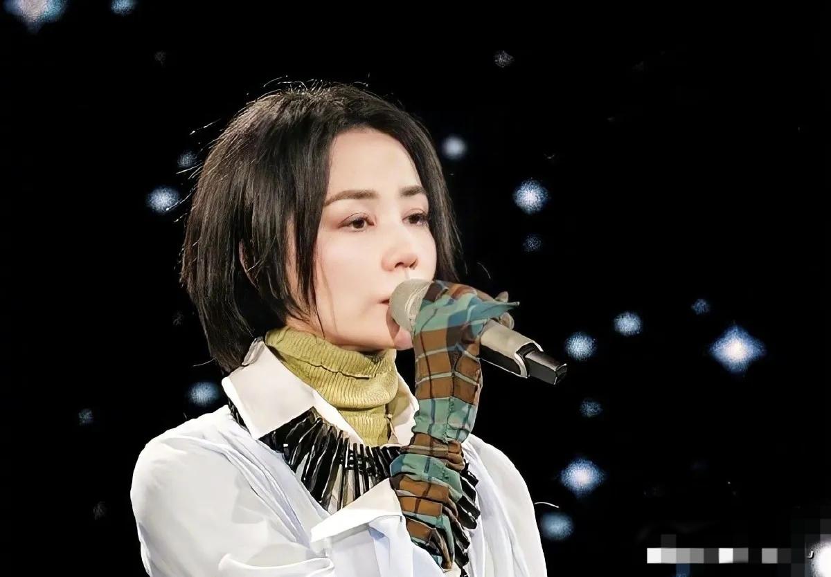 王菲开嗓！

5月7日上午10点，华语乐坛炸了！王菲，这个23年没碰过电视剧OS