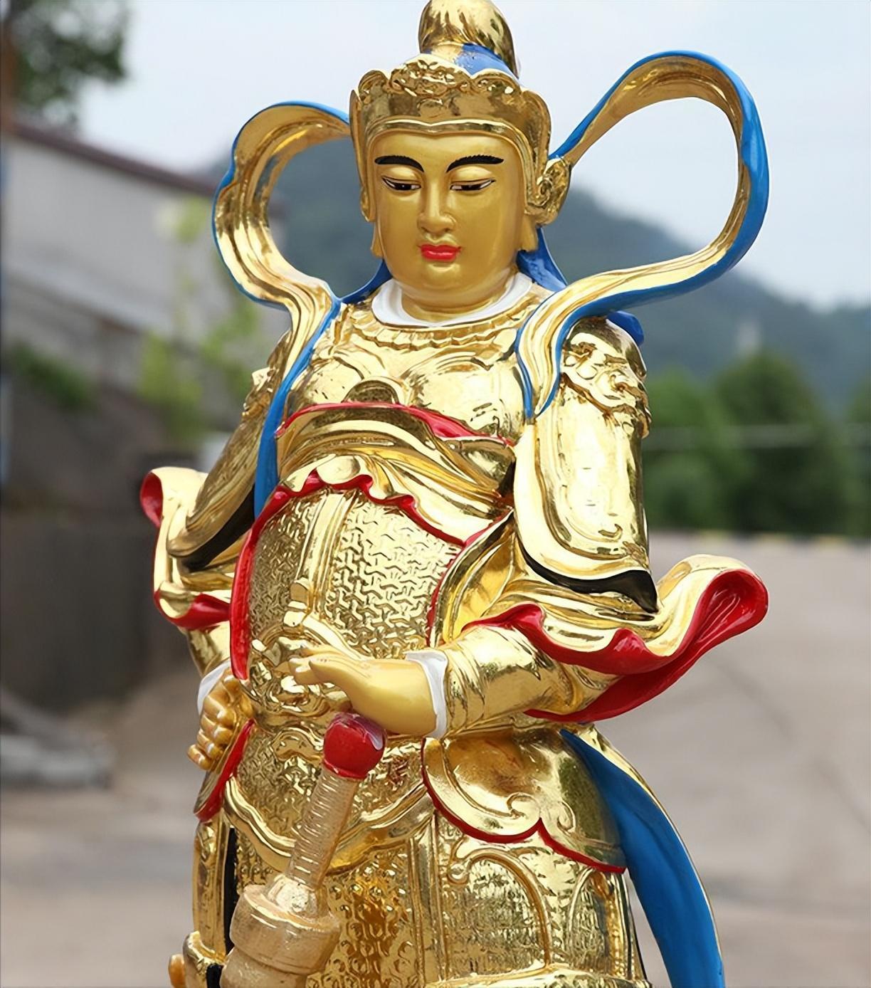 农历八月初一恭迎金甲神诞
金甲神据说是佛教里的韦陀菩萨，众所周知，韦陀菩萨是佛教