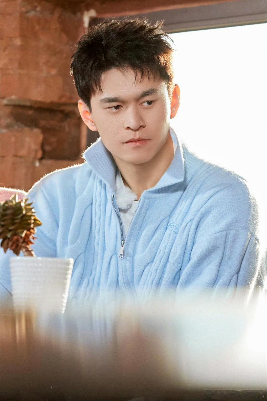 张豆豆孙杨因为早上的矛盾相互道歉豆豆这种引导型恋人真的太稀缺了吧，不吵不闹就把问