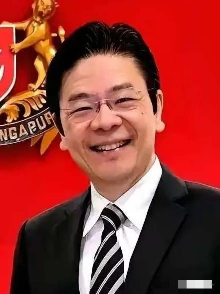 菲律宾干了件全世界没一个国家干过的事。
他们直接宣布，国家进入紧急状态。不是因为